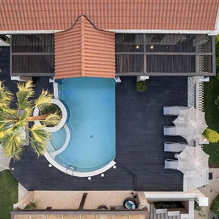 Villa Peacock *